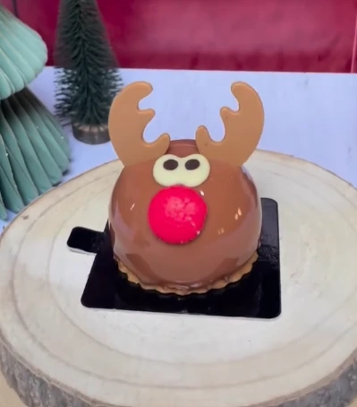 Petit renne de Noël pâtissier